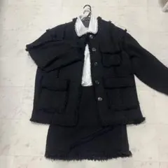 SLY フリンジ付き黒ジャケットとスカートセットアップ