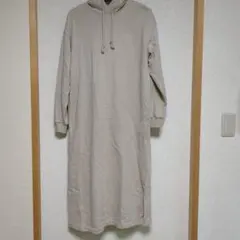 授乳服　ロング丈　フード付きワンピース