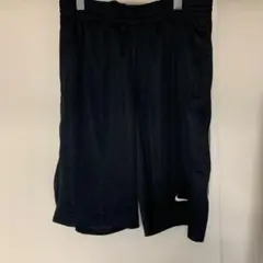 Nike 黒 ハーフパンツ　L バスパン