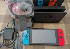 Nintendo Switch 本体　青/赤と、microSD 256
