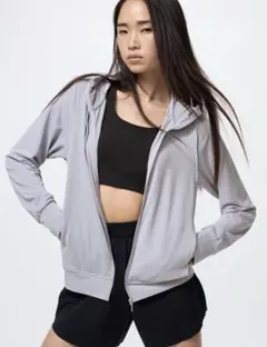 UVカットフルジップパーカ　グレー　ユニクロ　Lサイズ