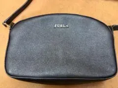 FURLA ブラック レザー ショルダーバッグ　カメラバッグ