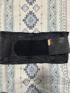 コルセット　腰痛