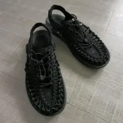 HYKE × KEEN ROSARITA IIサンダル 黒 27.5cm - メルカリ