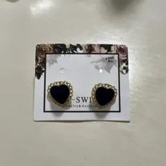 ネイビー ハート型ピアス