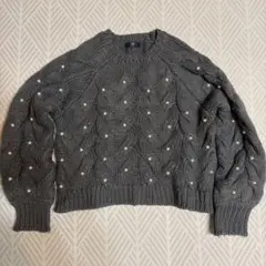 SHIPS グレー ケーブル編み セーター　パール