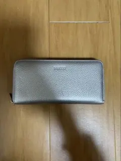 【BARCOS】シルバー レザー 長財布 ファスナー式