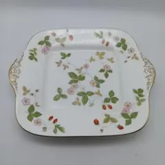 WEDGWOOD ワイルドストロベリー スクエアプレート