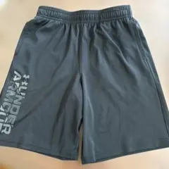 Under Armour ハーフパンツ 黒