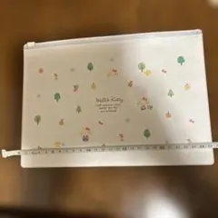 ハローキティー　マルチケース