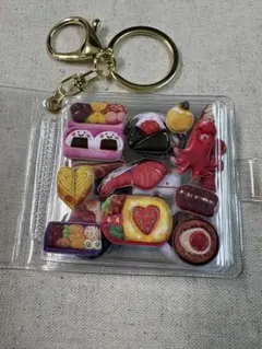 ミニシール帳完成品♪食べ物モチーフ アクリルキーホルダー付き