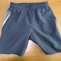 Under Armour ハーフパンツ YMD 黒