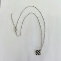 2『ネックレス』約43〜49cm ストライプ模様 クローバー型 シルバー色