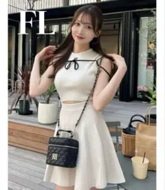 ウエストオープンストリングニットミニワンピース　FLサイズ