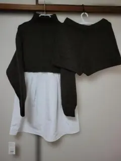 ダークブラウン タートルネック セーターとシャツのセット