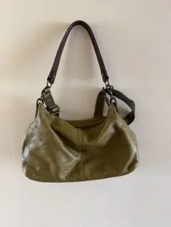 オリーブグリーン ショルダーバッグ