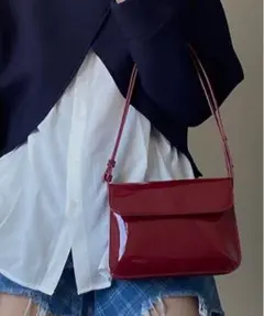 ショルダーバッグ 赤