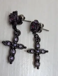 A*h様 ANNA SUI アナスイ クロスと薔薇の紫色ストーン付き2wayピア