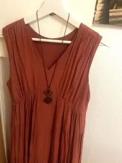 【レア】ロングネックレス ペンダント アクセサリー 茶系 ブラウン