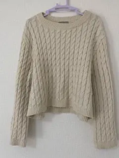 H&M ケーブルニットセーター XS