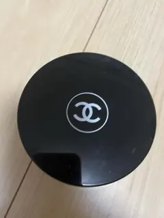 CHANEL プードゥル ユニヴェルセル リーブル N 30 【中古】ケースのみのサムネイル