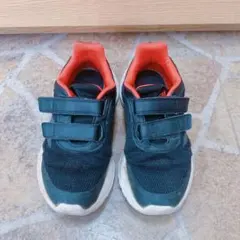 adidas アディダス　スニーカー　21cm