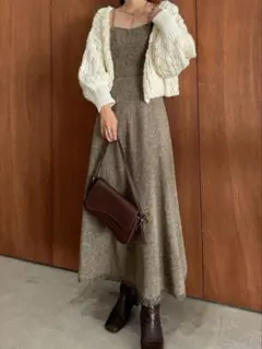 美品 JUNOAH 裾フリンジツイードフレアキャミワンピース 春秋冬