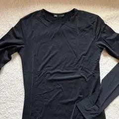 ZARA 長袖カットソー ブラック Mサイズのサムネイル