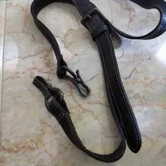 美品 レザー ストラップ ブラウン 金具 調整可能