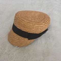 ベージュ ストローハット 黒色リボン付き