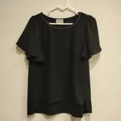 トッコクローゼット　トップス　黒　半袖のサムネイル
