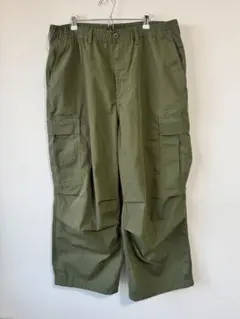 ジーユー　GU スーパーワイドカーゴパンツ　XLサイズ　オリーブ　美品