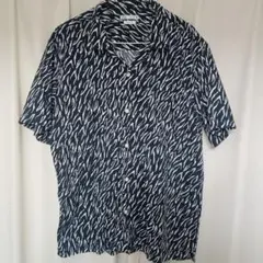 ZARA 　ゼブラ柄半袖シャツ　 Lサイズ