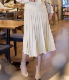 ロングスカート　フレアスカート　ニットスカート　プリーツスカート