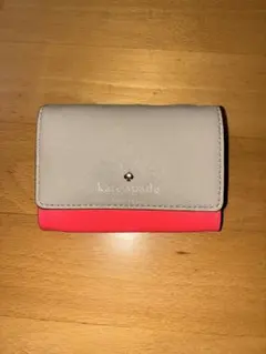 kate spade 二つ折りカードケース グレー/ピンク
