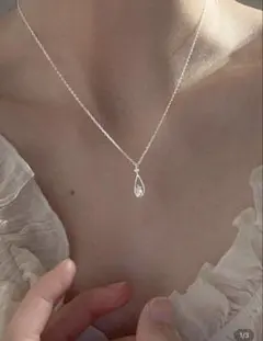 シルバー涙型ペンダントネックレス