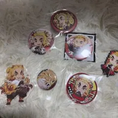 煉獄杏寿郎 缶バッジ 7個セットとストラップ