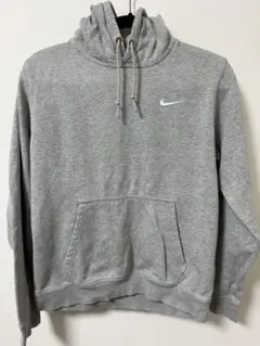 Nike グレー フード付きパーカー Mサイズ