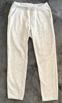 美品　UNIQLO キッズ グレー ロングパンツ （M125-135）中古品