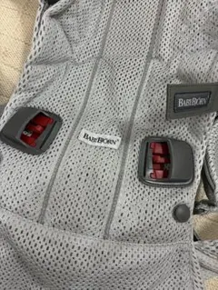 BABYBJORN 抱っこ紐 メッシュ グレー　ワンカイエアーのサムネイル