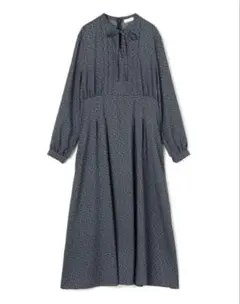 美品トゥモローランド　 ボールジークレセントムーンプリント ボウタイワンピースのサムネイル