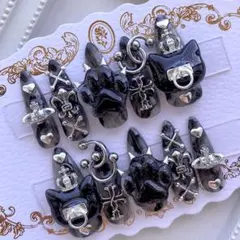 ネイルチップ 量産型 地雷 サブカル ブラック ネコ 十字架 肉球 ハート