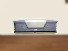 箱付】Corsair DDR5 RGB 32GB(16x2) 5200 白 - メルカリ