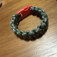 パラコードブレスレット カーキ系 レッドバックル