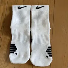 Nike ホワイト ソックス MD