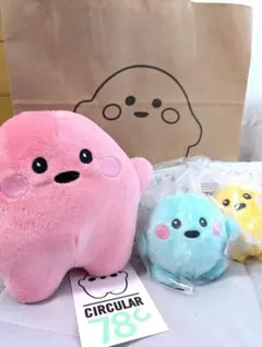 サーキュラー ピンバッジ ＆ ぬいぐるみ（さくら） バウンスボール（黄色・水色） サーキュラー ぬいぐるみ（さくら） バウンスボール（黄色・水色