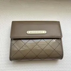 BURBERRY 二つ折り財布 キルティング エナメル ブラウン