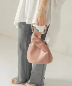 【新品】カプリシュレマージュ　スクエアハンドルミニバッグのサムネイル