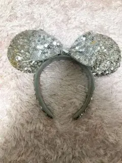 ディズニーカチューシャ　シルバーラメ