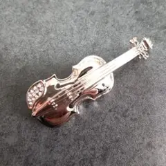 バイオリンのブローチ